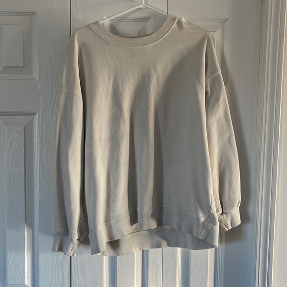 Lululemon Sweatshirt 🥰🥰 - Picture 1 of 2